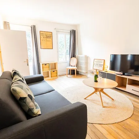T2 Chic Et Confortable Au Centre D Épernay